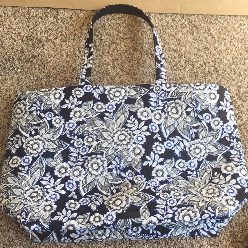Vera Bradley Tote